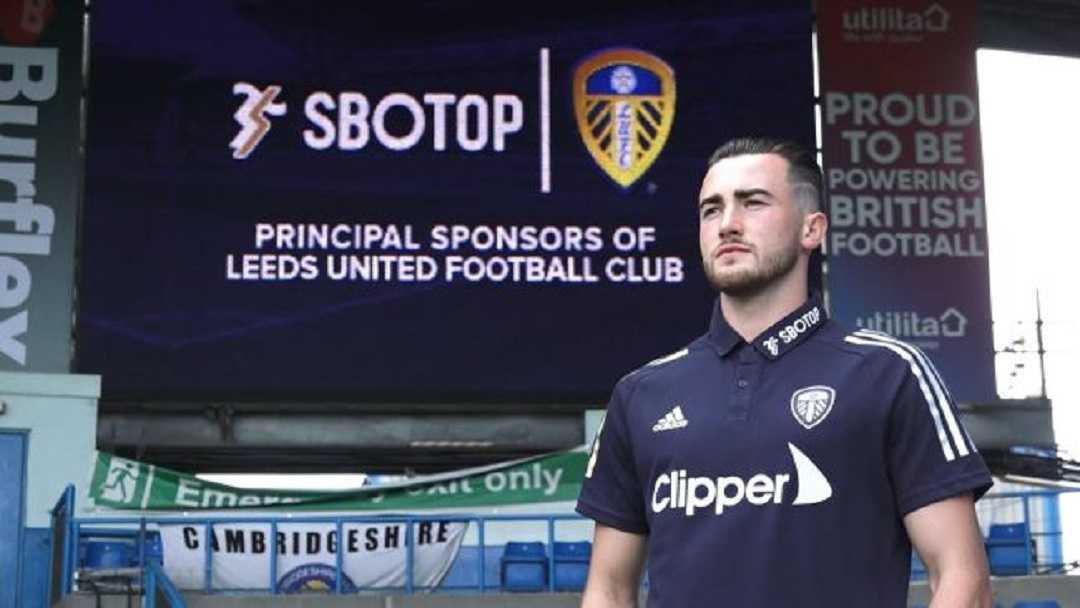 Sbotop là nhà tài trợ chính cho CLB Leeds United